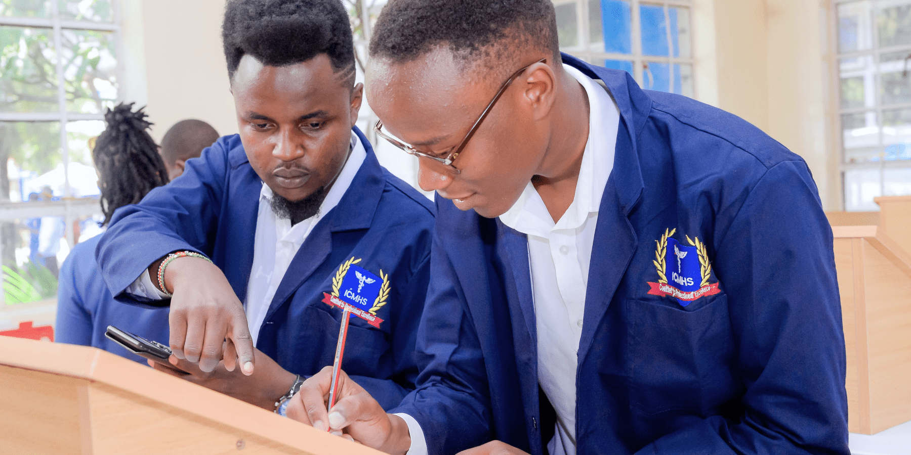 You are currently viewing How ICMHS Prepares Students for Global Healthcare Opportunities